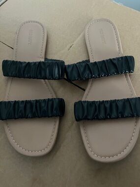 Women's Black Ruched Strap Slide Sandals - Old Navy